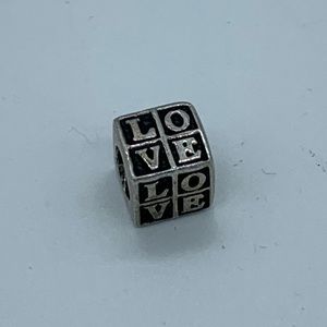 🌟PANDORA LOVE BLOCK CHARM